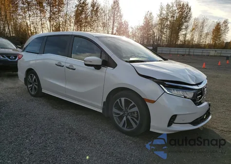 2022 Honda Odyssey Touring из США, поврежденный, VIN 5FNRL6H8XNB040753